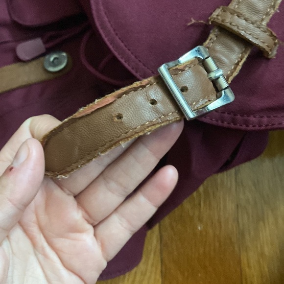 Herschel mini backpack signs of damage could be repaired see pics. - Picture 5 of 9